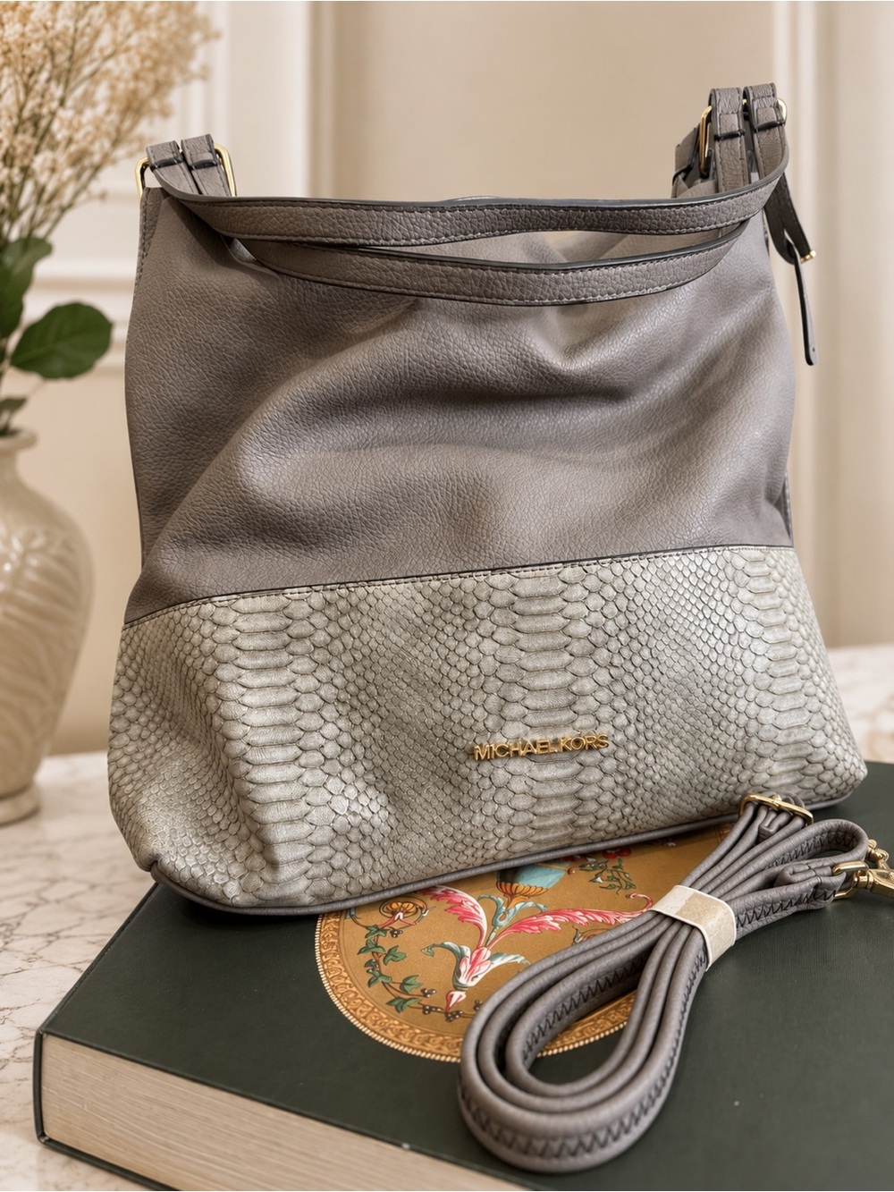 Fashion! Gray Two-Tone Leather Shoulder Bag